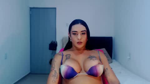 Natalia Duran online show from 9, 3, 2025