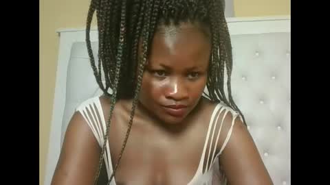 queenivy online show from 13, 9, 2025