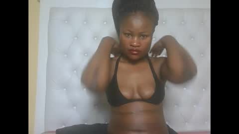 queenivy online show from 28, 9, 2025