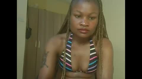 queenivy online show from 21, 11, 2025