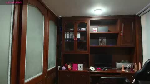 Snapshot of sexyrachel_ chatting on 6, 1, 2026 R A C H E L online show from 6, 1, 2026