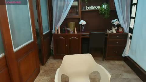 Snapshot of sexyrachel_ chatting on 22, 5, 2026 R A C H E L online show from 22, 5, 2026