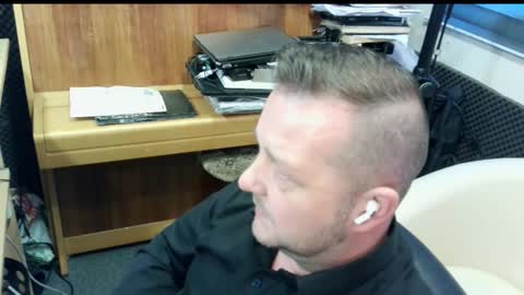 Snapshot of sexysteve80 chatting on 12, 11, 2025 sexysteve80 online show from 12, 11, 2025