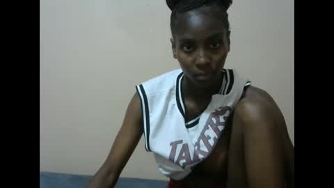 Snapshot of sexytinyy chatting on 20, 5, 2026 maria online show from 20, 5, 2026