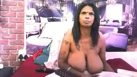 Snapshot of sexyva4u2luv chatting on 24, 11, 2025 sexyva4u2luv online show from 24, 11, 2025