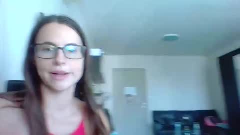 Snapshot of sexyviolettcat chatting on 15, 3, 2026 Victory online show from 15, 3, 2026