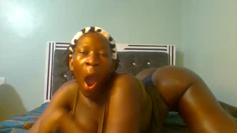 Snapshot of sexyvivy chatting on 1, 2, 2025 VIVIAN online show from 1, 2, 2025