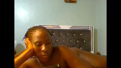 Snapshot of sexyvivy chatting on 5, 2, 2025 VIVIAN online show from 5, 2, 2025