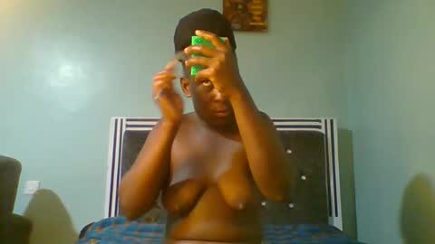 Snapshot of sexyvivy chatting on 5, 3, 2025 VIVIAN online show from 5, 3, 2025