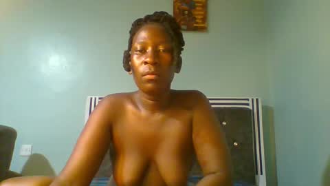 Snapshot of sexyvivy chatting on 8, 3, 2025 VIVIAN online show from 8, 3, 2025