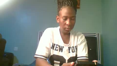 Snapshot of sexyvivy chatting on 15, 12, 2025 VIVIAN online show from 15, 12, 2025