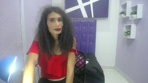 sexywolfnight online show from 4, 12, 2025