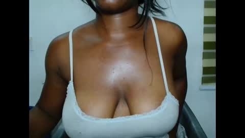 Snapshot of sexyxbunnyxx chatting on 15, 3, 2026 Blue online show from 15, 3, 2026