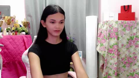 Snapshot of sexyzendaya_69 chatting on 8, 3, 2026 Zendaya online show from 8, 3, 2026