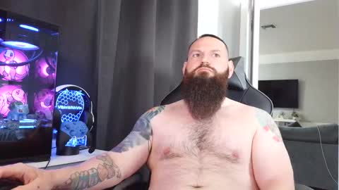 Snapshot of sflmarriedguy chatting on 25, 4, 2026 SouthFloridaStr8guy online show from 25, 4, 2026
