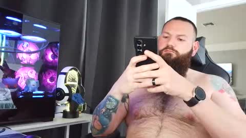 Snapshot of sflmarriedguy chatting on 26, 4, 2026 SouthFloridaStr8guy online show from 26, 4, 2026