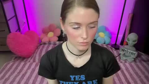 Snapshot of shadebabe chatting on 8, 8, 2026 shadebabe online show from 8, 8, 2026
