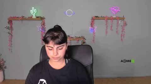 Snapshot of shadow_kiss chatting on 8, 5, 2026 shadow_kiss online show from 8, 5, 2026