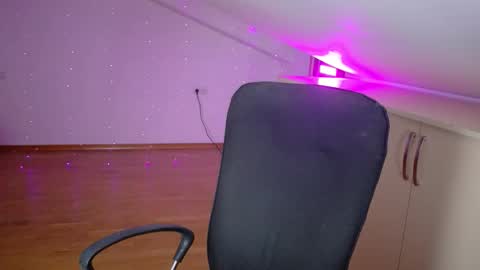 Aya online show from 2, 10, 2025