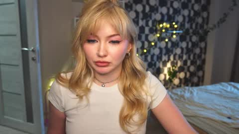 Snapshot of shadowladyyy chatting on 7, 4, 2026 Sindy and Nancy Next stream 1 December online show from 7, 4, 2026