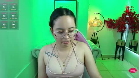 Snapshot of shady_bug chatting on 29, 4, 2026 Shady online show from 29, 4, 2026