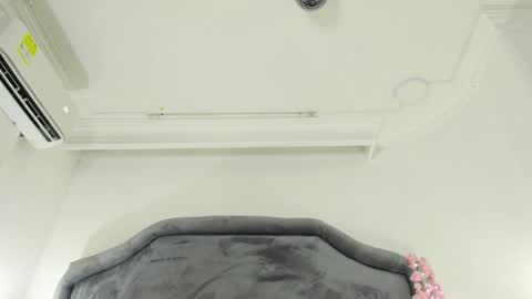 Snapshot of shainabonne chatting on 18, 4, 2026 Shaina online show from 18, 4, 2026