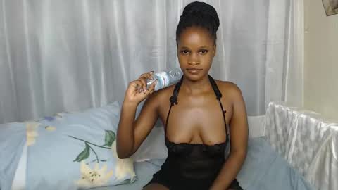 shaky xxx online show from 13, 10, 2025