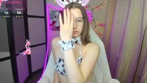 Vivian online show from 22, 11, 2025