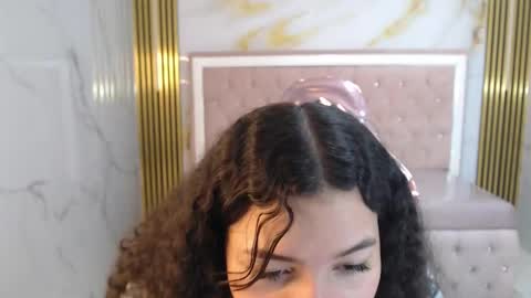 Snapshot of shalon_diaz_sub chatting on 9, 1, 2025 Shalon online show from 9, 1, 2025