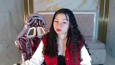 Snapshot of shalon_diaz_sub chatting on 12, 3, 2025 Shalon online show from 12, 3, 2025