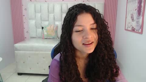 Snapshot of shalon_diaz_sub chatting on 9, 9, 2025 Shalon online show from 9, 9, 2025