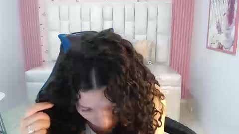 Snapshot of shalon_diaz_sub chatting on 10, 9, 2025 Shalon online show from 10, 9, 2025