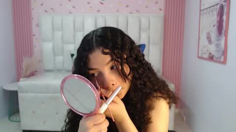 Snapshot of shalon_diaz_sub chatting on 12, 9, 2025 Shalon online show from 12, 9, 2025