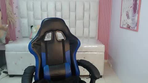 Snapshot of shalon_diaz_sub chatting on 27, 9, 2025 Shalon online show from 27, 9, 2025