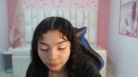 Snapshot of shalon_diaz_sub chatting on 8, 10, 2025 Shalon online show from 8, 10, 2025