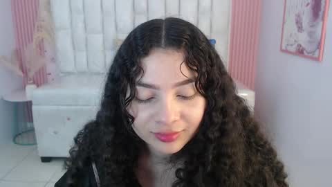 Snapshot of shalon_diaz_sub chatting on 31, 10, 2025 Shalon online show from 31, 10, 2025