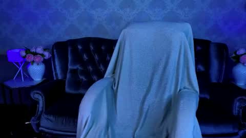 Snapshot of shame_lesss chatting on 24, 10, 2025 Lessi online show from 24, 10, 2025