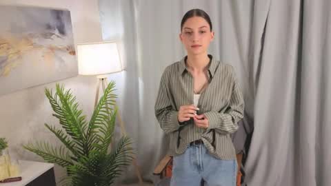 Snapshot of shanekahewko chatting on 24, 4, 2026 Christina online show from 24, 4, 2026