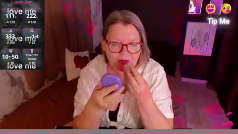 Snapshot of shannonshine chatting on 11, 10, 2025 Shannon online show from 11, 10, 2025