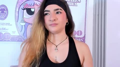 Shanntal  online show from 18, 10, 2025