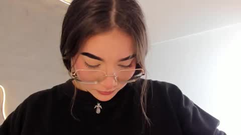 Shanntal  online show from 25, 2, 2026