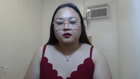 Snapshot of shantal_romance8 chatting on 28, 4, 2026 shantal_romance8 online show from 28, 4, 2026