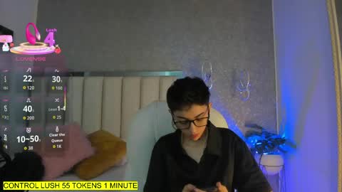 Snapshot of shantal_thompson21 chatting on 23, 3, 2026 Shantal online show from 23, 3, 2026