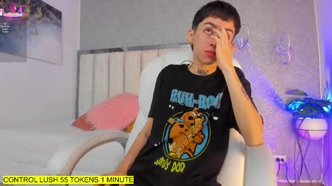 Snapshot of shantal_thompson21 chatting on 26, 3, 2026 Shantal online show from 26, 3, 2026