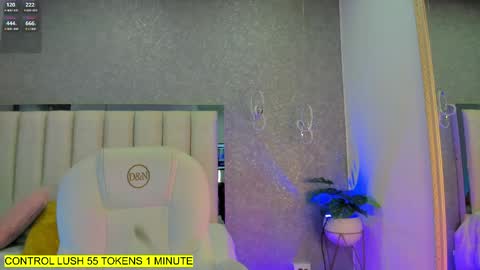 Snapshot of shantal_thompson21 chatting on 27, 3, 2026 Shantal online show from 27, 3, 2026