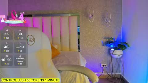 Snapshot of shantal_thompson21 chatting on 1, 4, 2026 Shantal online show from 1, 4, 2026