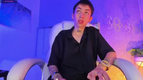 Snapshot of shantal_thompson21 chatting on 20, 5, 2026 Shantal online show from 20, 5, 2026