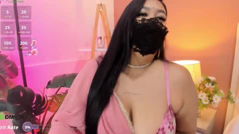 Snapshot of shantatiare_ chatting on 8, 9, 2025 SHANTAL  online show from 8, 9, 2025