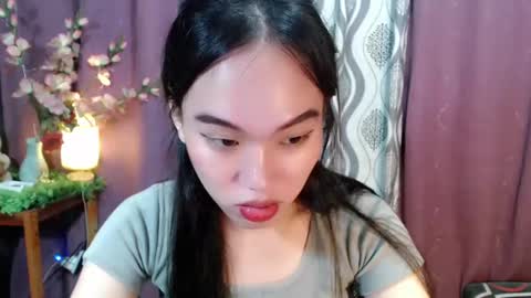 Snapshot of shantel_xx chatting on 6, 3, 2025 Shantel online show from 6, 3, 2025