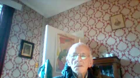 Snapshot of shapelyhelm1 chatting on 24, 11, 2025 shapelyhelm1 online show from 24, 11, 2025